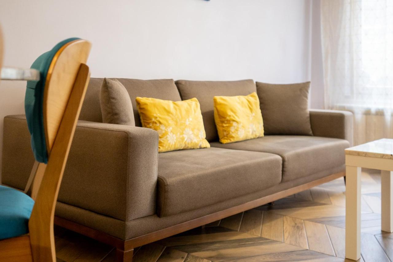 Apartemen Sunny In Studentski Grad, Behind Unss