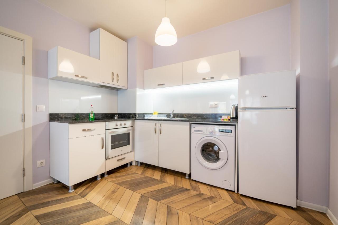 Apartemen Sunny In Studentski Grad, Behind Unss