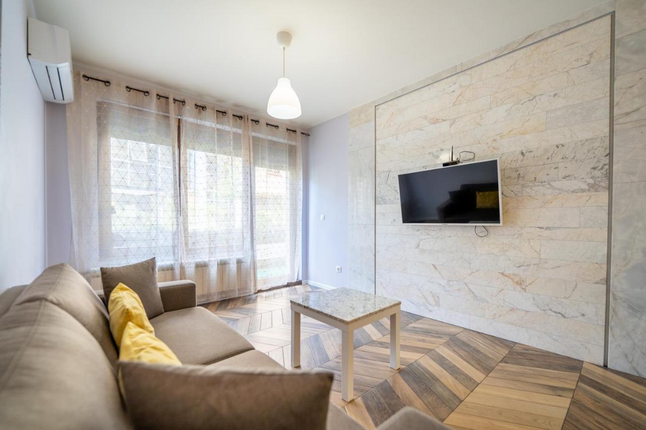 Sunny In Studentski Grad, Behind Unss Apartemen Sofia